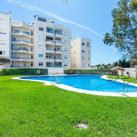 Sun & Sand Beach Apartment Марбеля Екстериор снимка