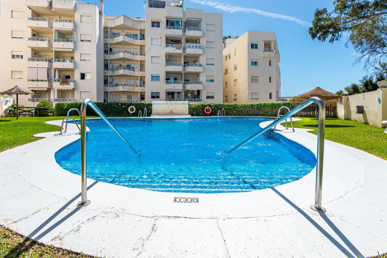 Sun & Sand Beach Apartment Марбеля Екстериор снимка